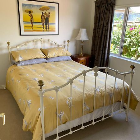 Spacious Home Paraparaumu Exterior foto